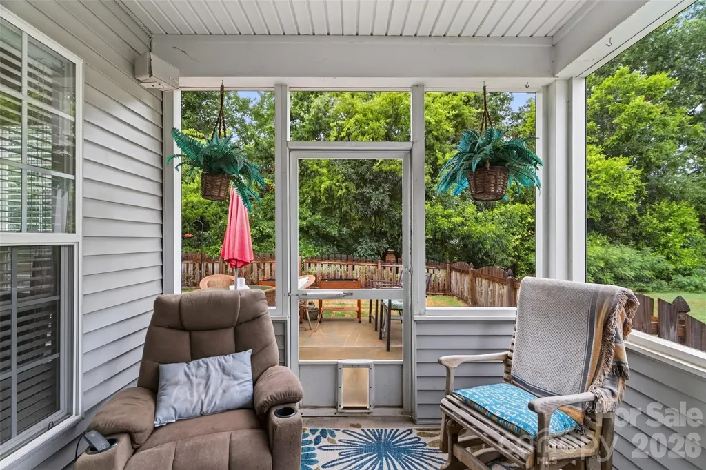 9114 Beaver Brook Way Charlotte NC 28277
