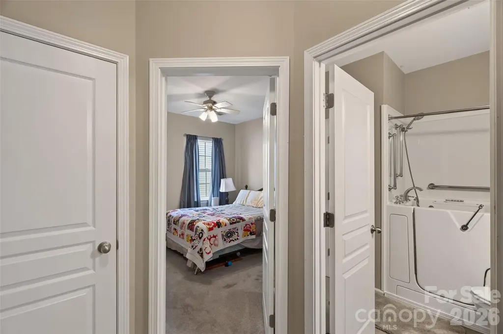 9114 Beaver Brook Way Charlotte NC 28277