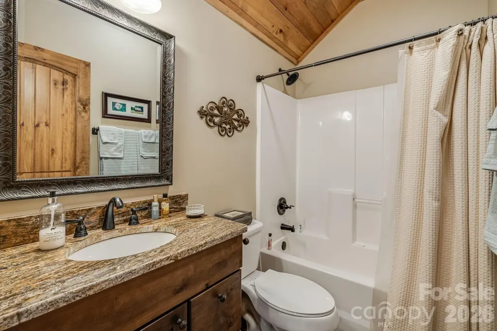 138 Bear Paw Drive Brevard NC 28712