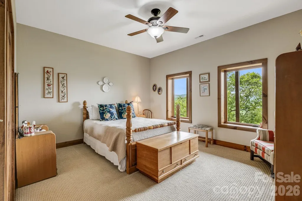 138 Bear Paw Drive Brevard NC 28712