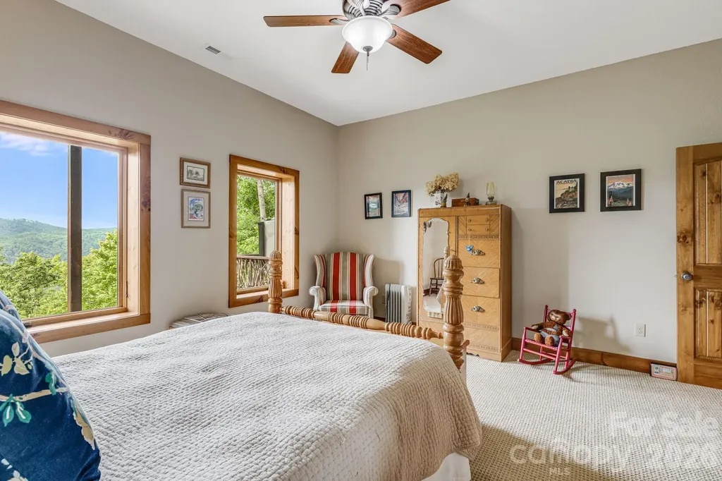 138 Bear Paw Drive Brevard NC 28712