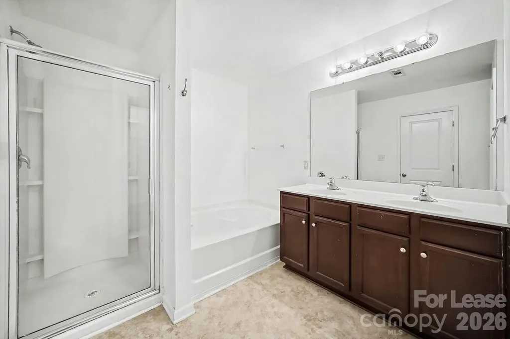4937 Broad Leaf Court Dallas NC 28034