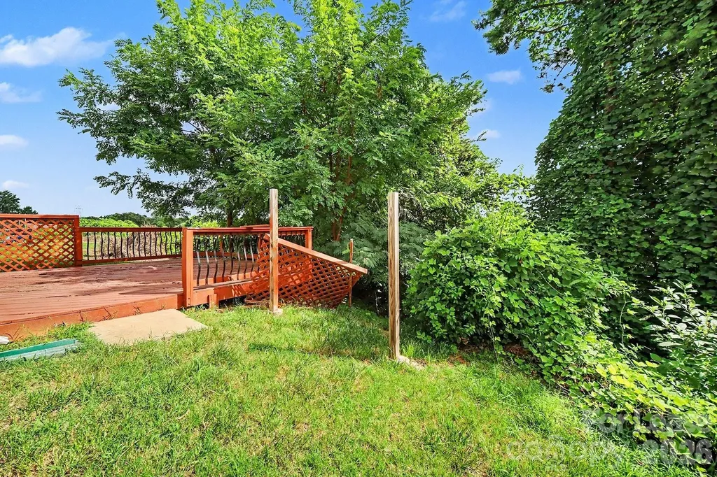 4937 Broad Leaf Court Dallas NC 28034