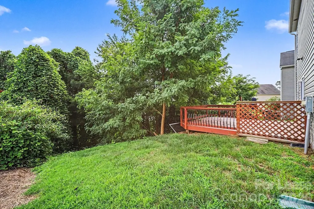 4937 Broad Leaf Court Dallas NC 28034