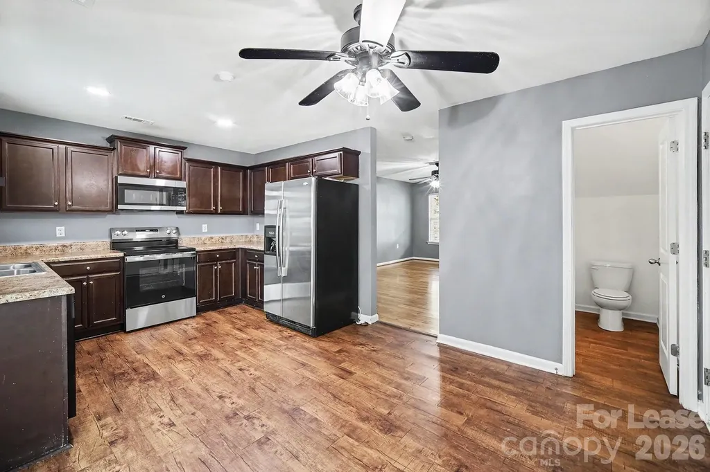 4937 Broad Leaf Court Dallas NC 28034