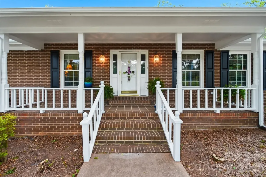 1756 12th Street Drive NW Hickory NC 28601