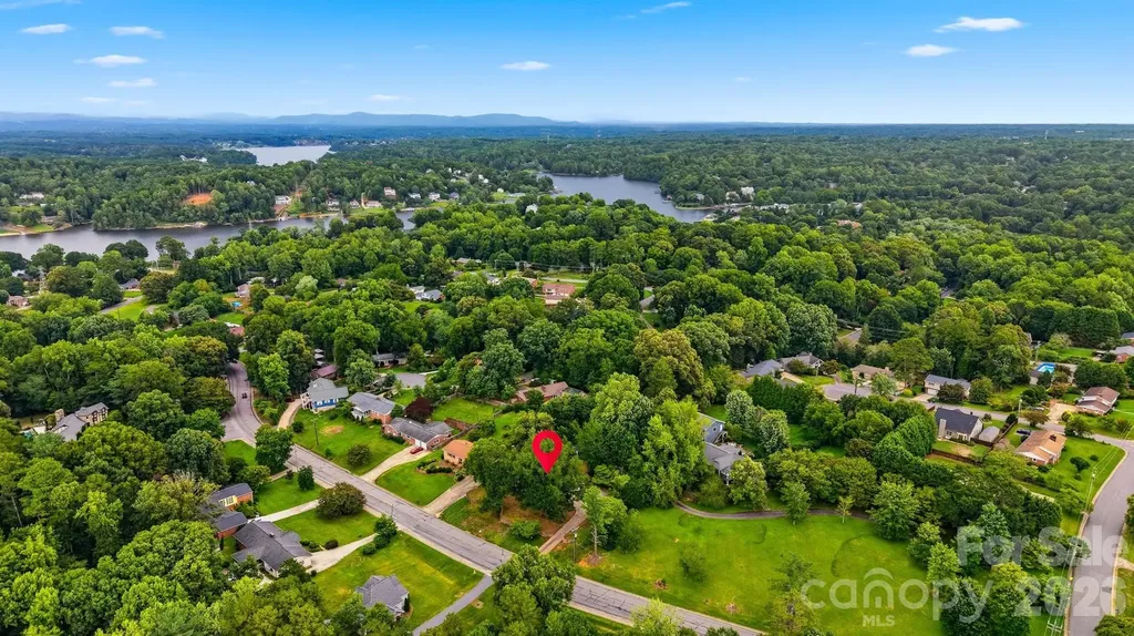 1756 12th Street Drive NW Hickory NC 28601