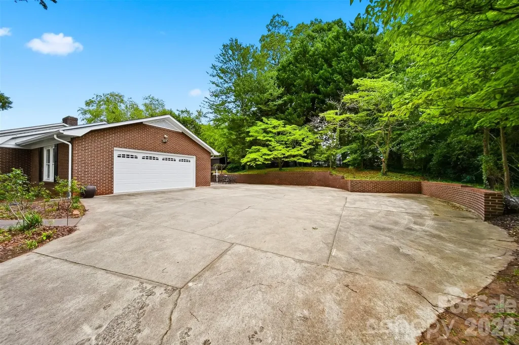 1756 12th Street Drive NW Hickory NC 28601