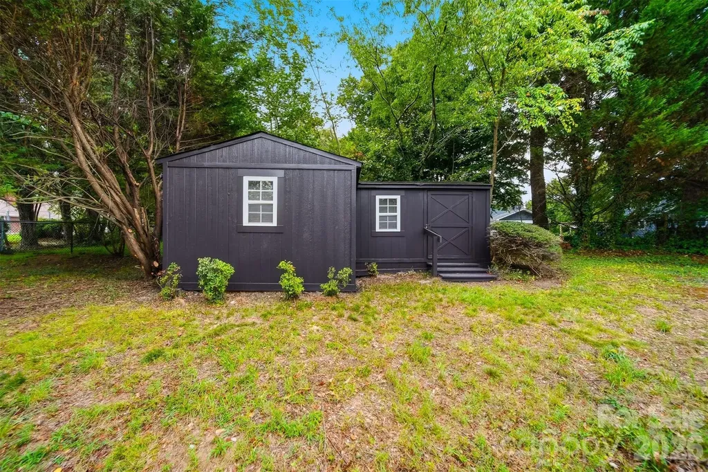 1756 12th Street Drive NW Hickory NC 28601