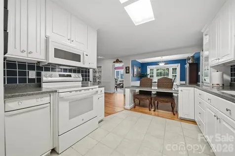 1756 12th Street Drive NW Hickory NC 28601