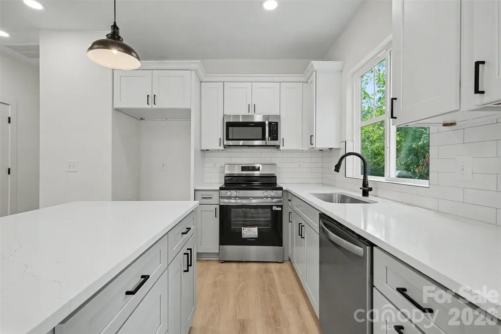 208 W Todd Lane Charlotte NC 28208