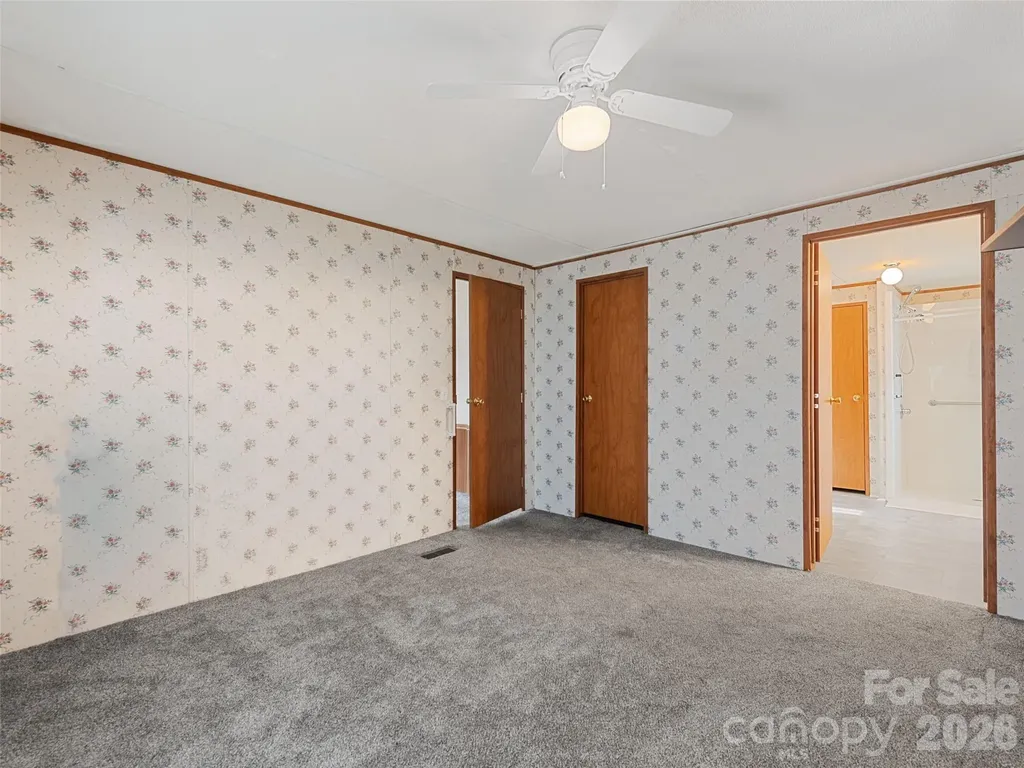 39 Spruce Street Waynesville NC 28786