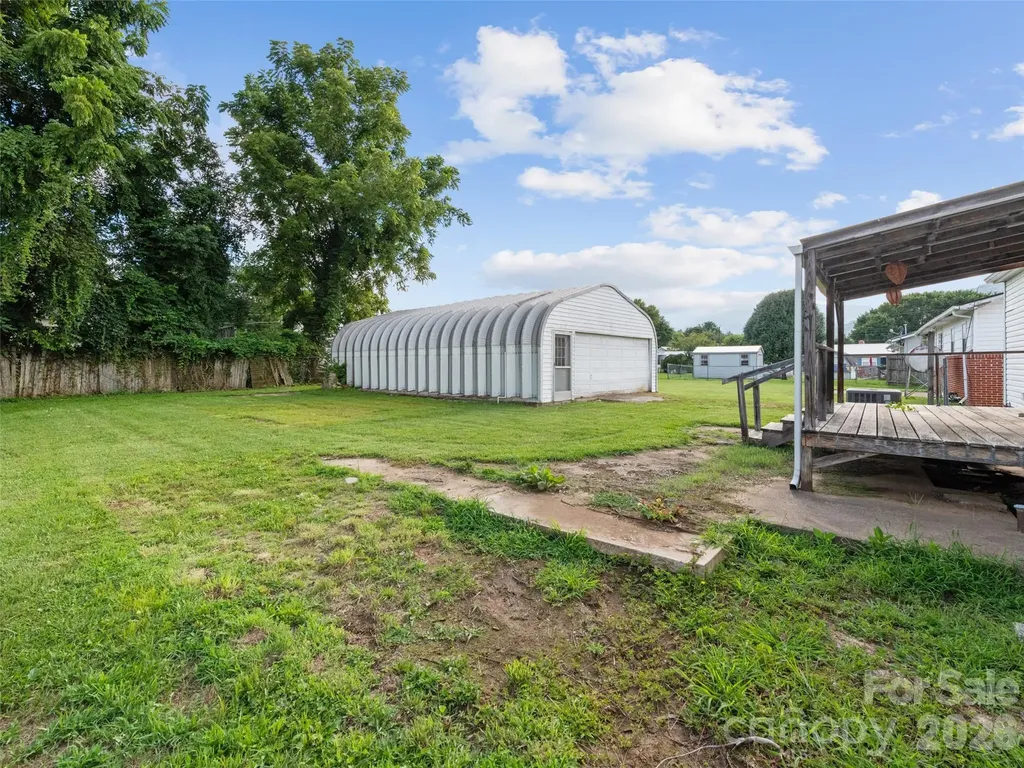 39 Spruce Street Waynesville NC 28786