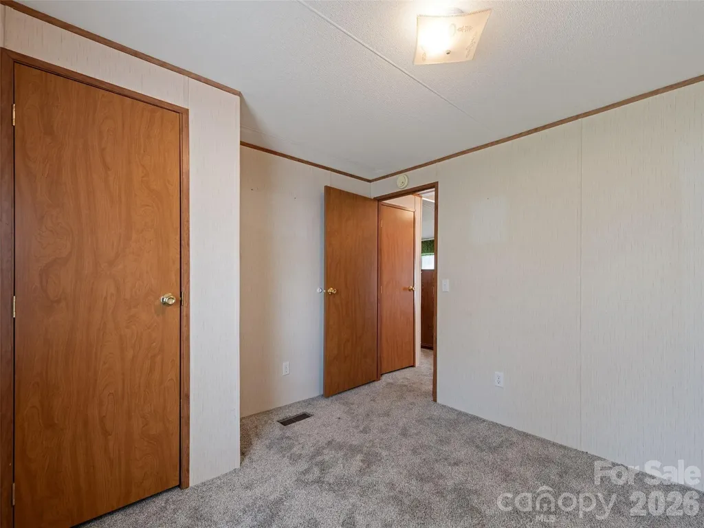 39 Spruce Street Waynesville NC 28786