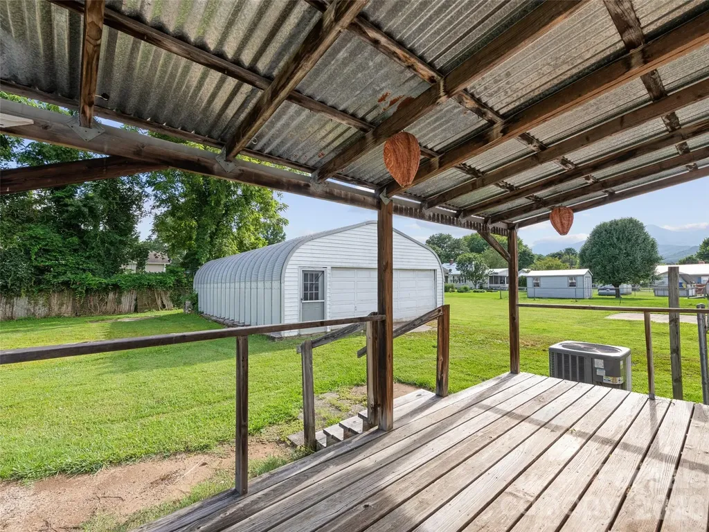 39 Spruce Street Waynesville NC 28786