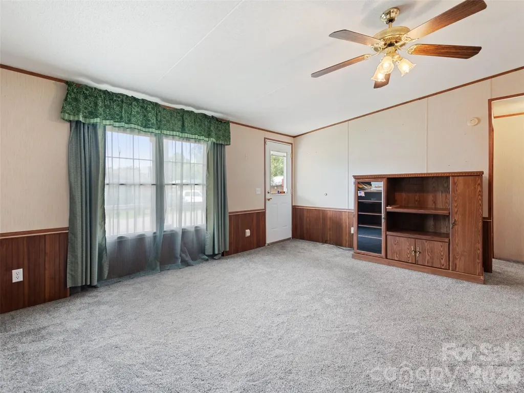 39 Spruce Street Waynesville NC 28786