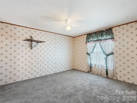 39 Spruce Street Waynesville NC 28786
