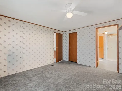 39 Spruce Street Waynesville NC 28786