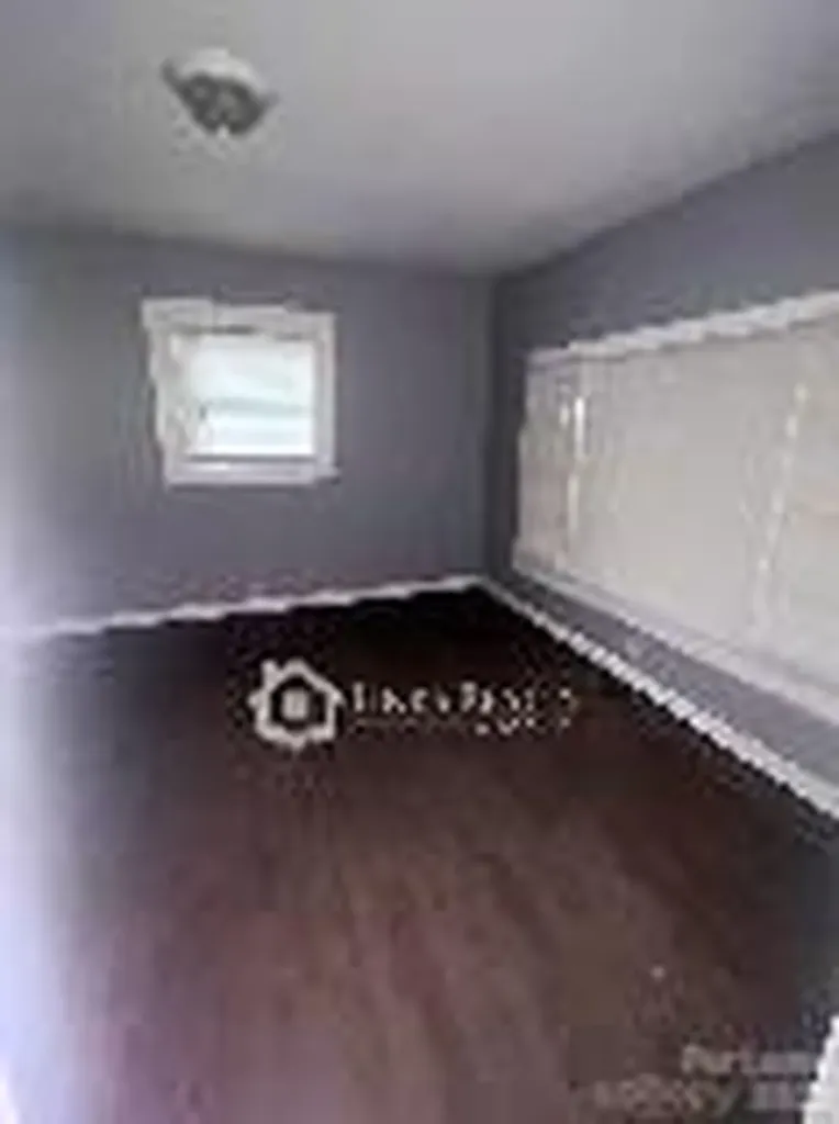 1303 Caldwell Street Statesville NC 28677