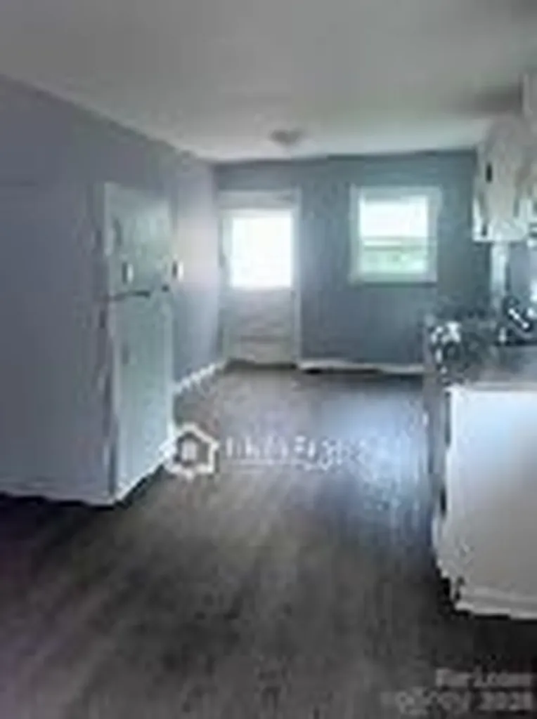 1303 Caldwell Street Statesville NC 28677