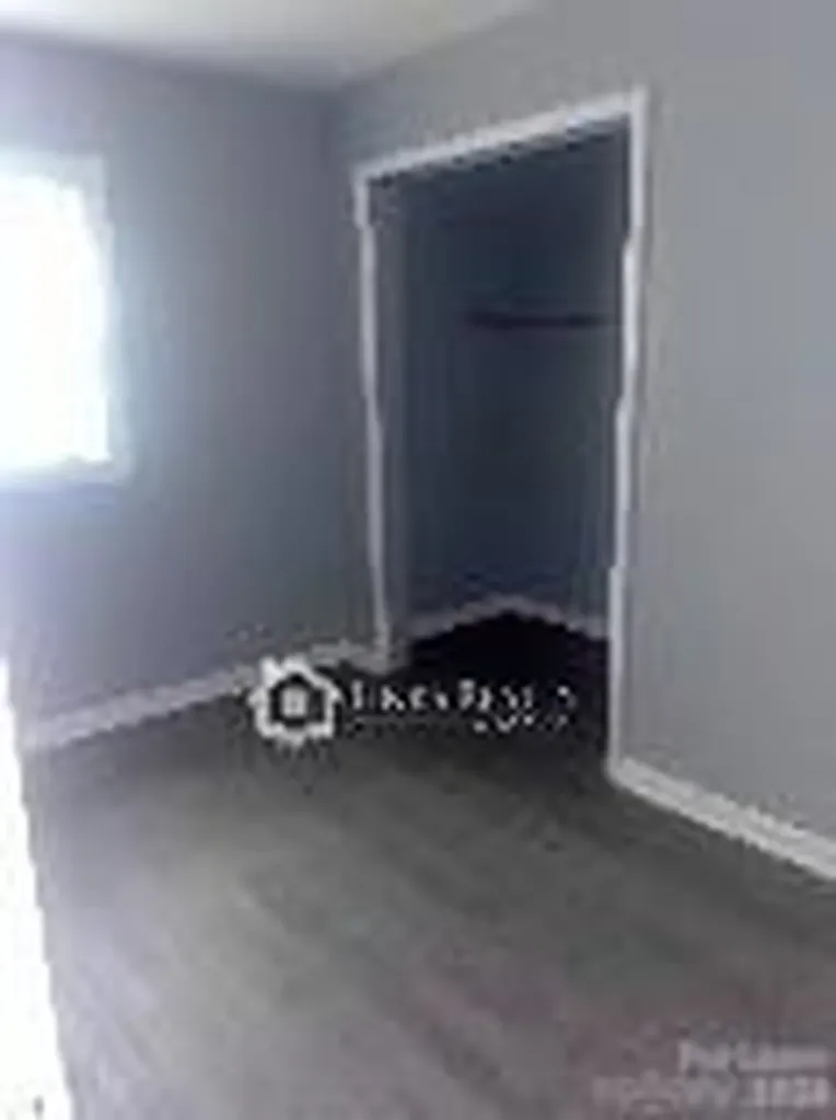 1303 Caldwell Street Statesville NC 28677