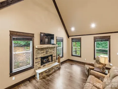 261 Yonah Drive Maggie Valley NC 28751
