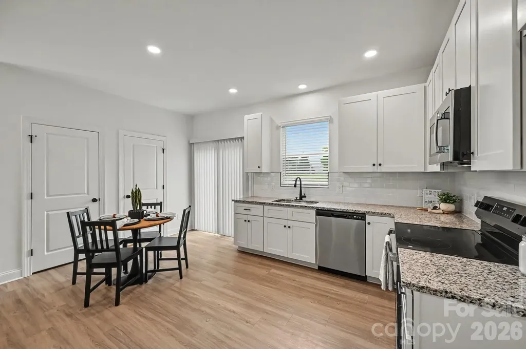 53 E 13th Street Newton NC 28658