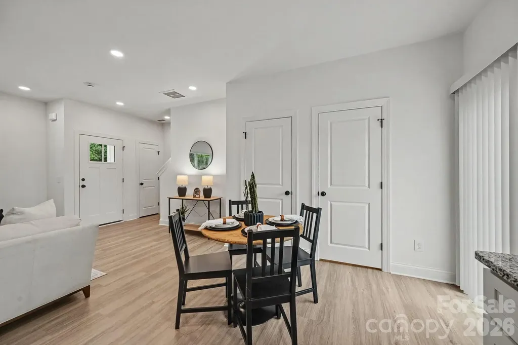 53 E 13th Street Newton NC 28658