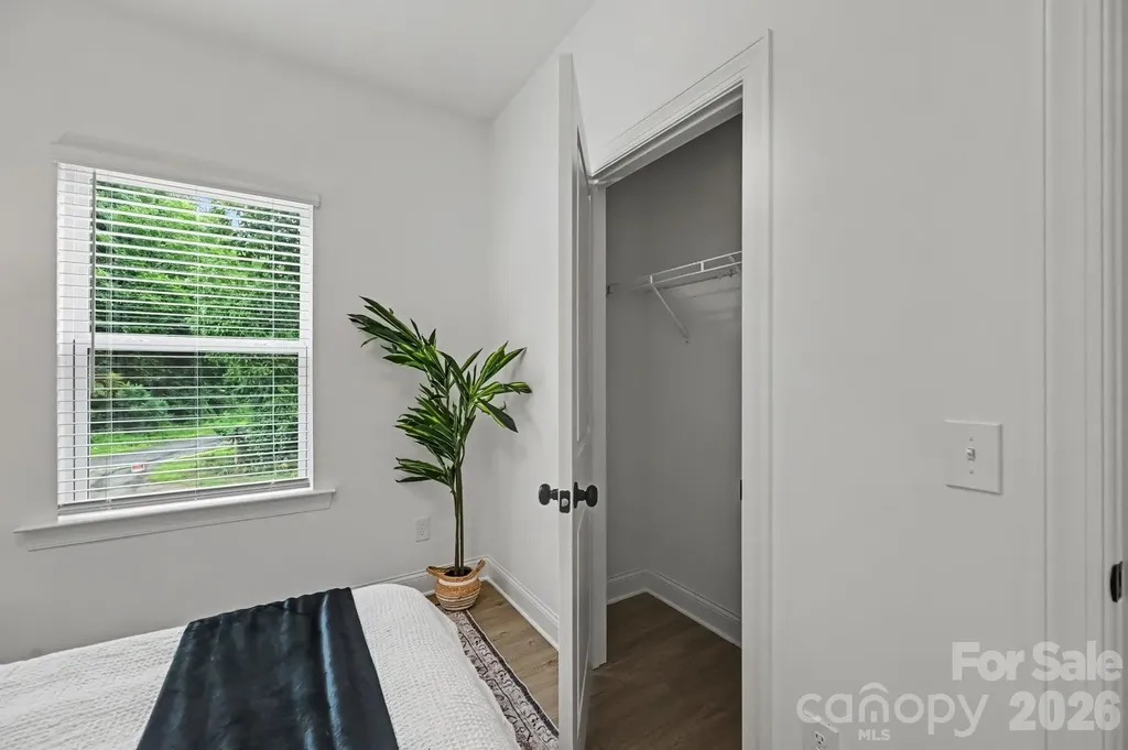 53 E 13th Street Newton NC 28658