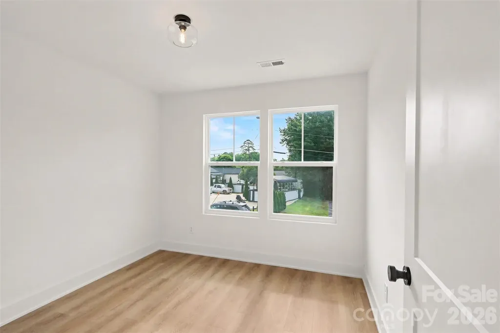 206 W Todd Lane Charlotte NC 28208