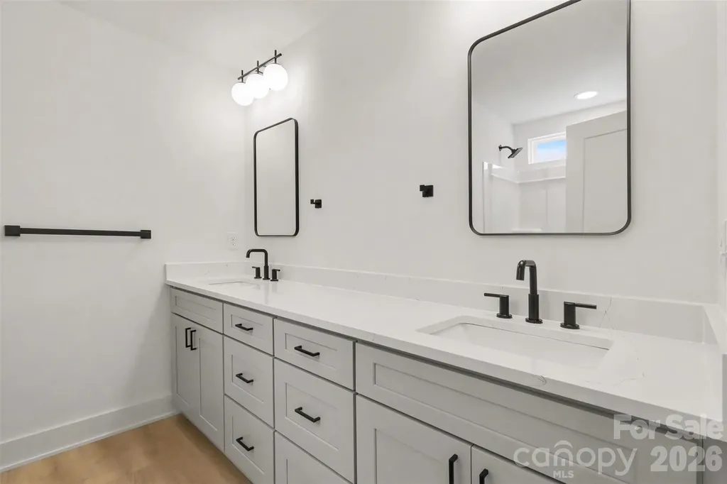206 W Todd Lane Charlotte NC 28208