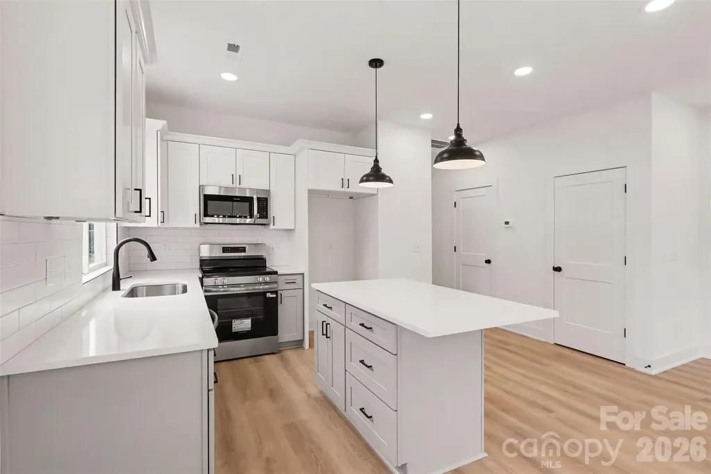 206 W Todd Lane Charlotte NC 28208