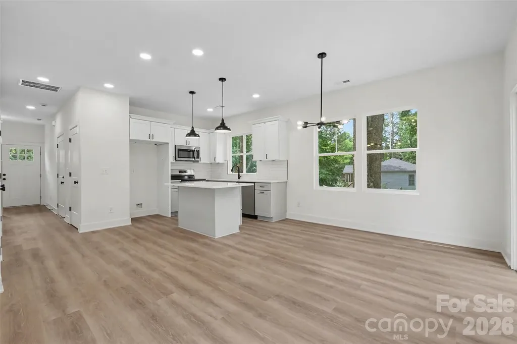 206 W Todd Lane Charlotte NC 28208
