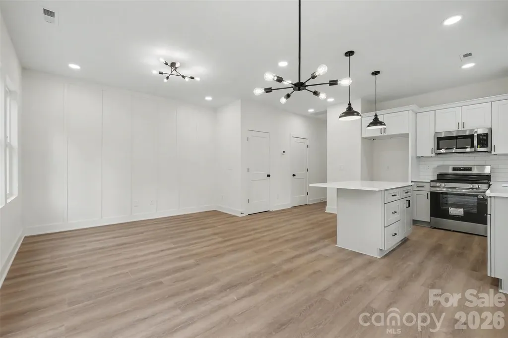 206 W Todd Lane Charlotte NC 28208