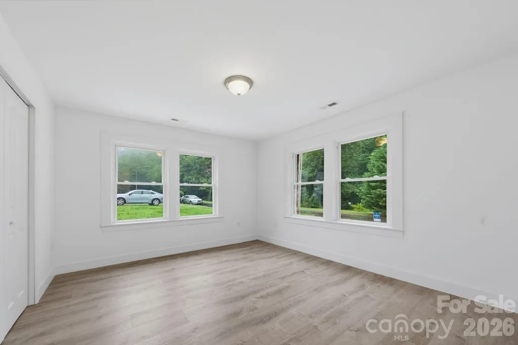 2211 Second Street Gastonia NC 28054