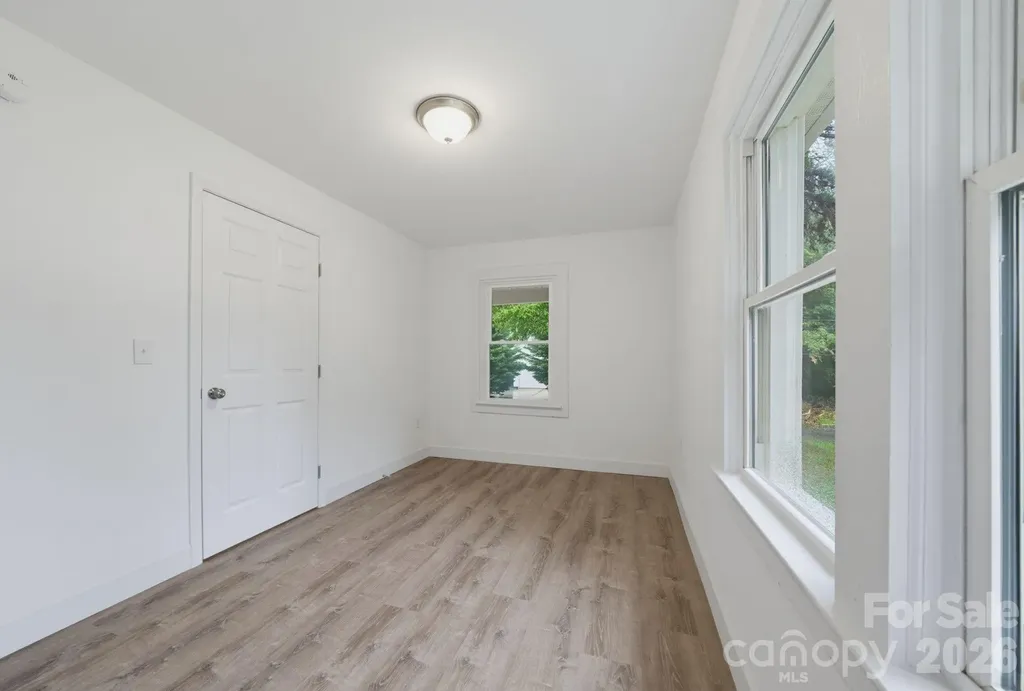 2211 Second Street Gastonia NC 28054