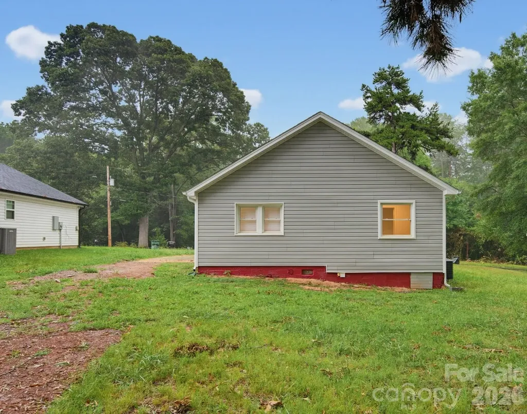 2211 Second Street Gastonia NC 28054