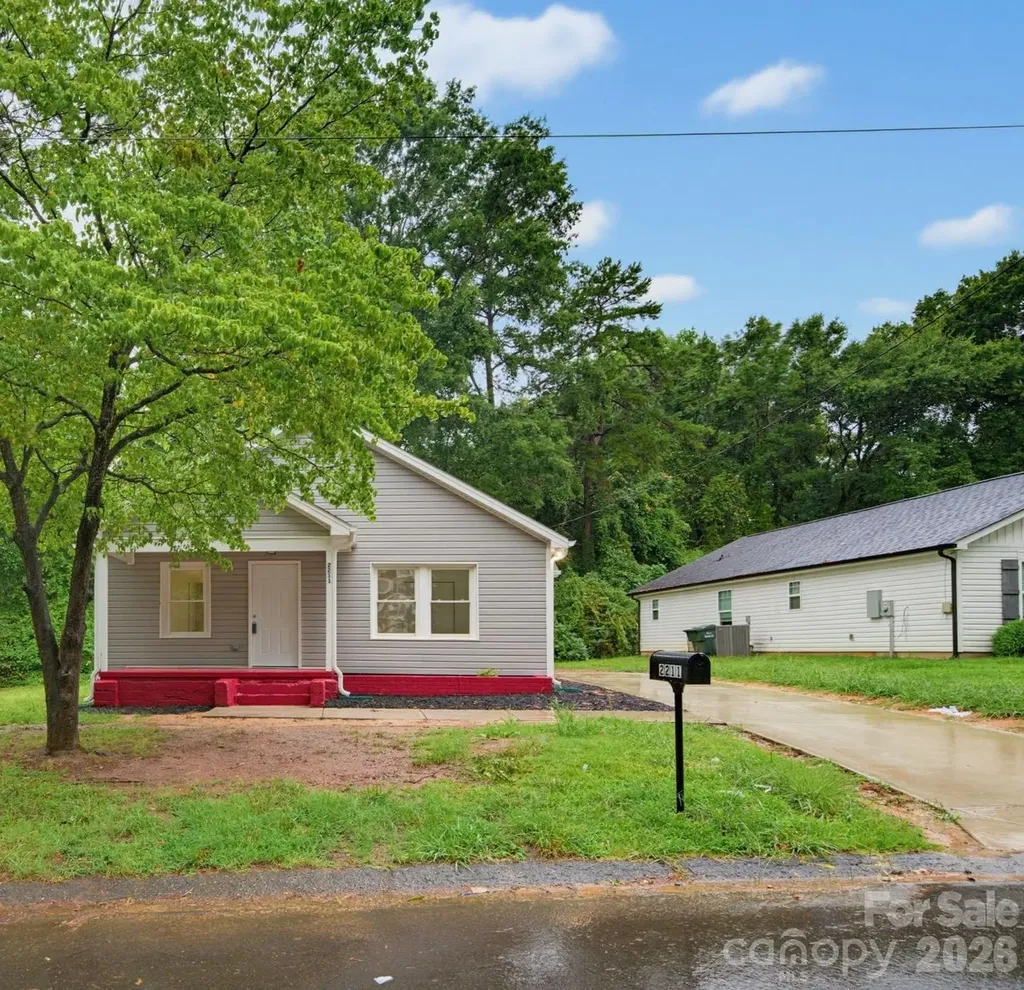 2211 Second Street Gastonia NC 28054