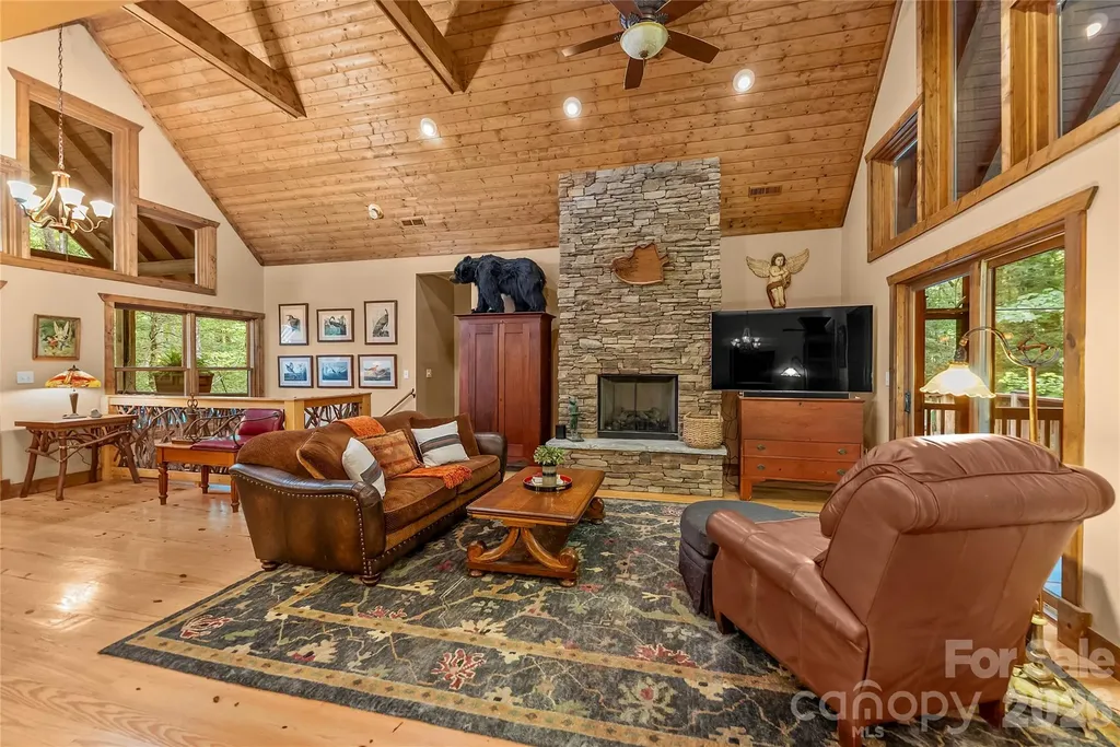 129 Nodatsi Court Brevard NC 28712