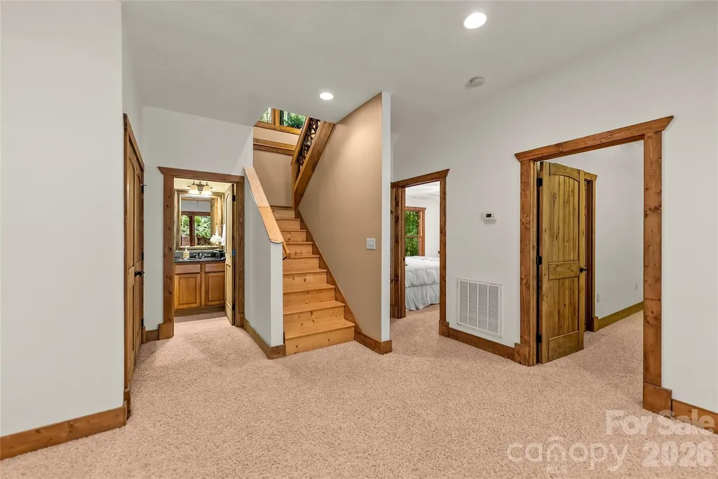 129 Nodatsi Court Brevard NC 28712