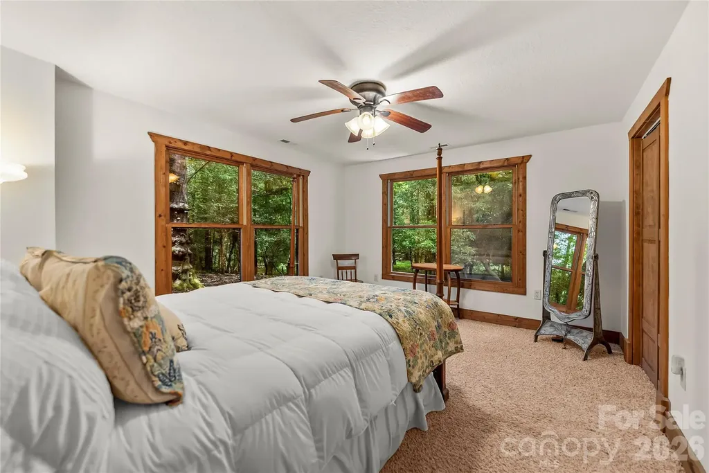 129 Nodatsi Court Brevard NC 28712