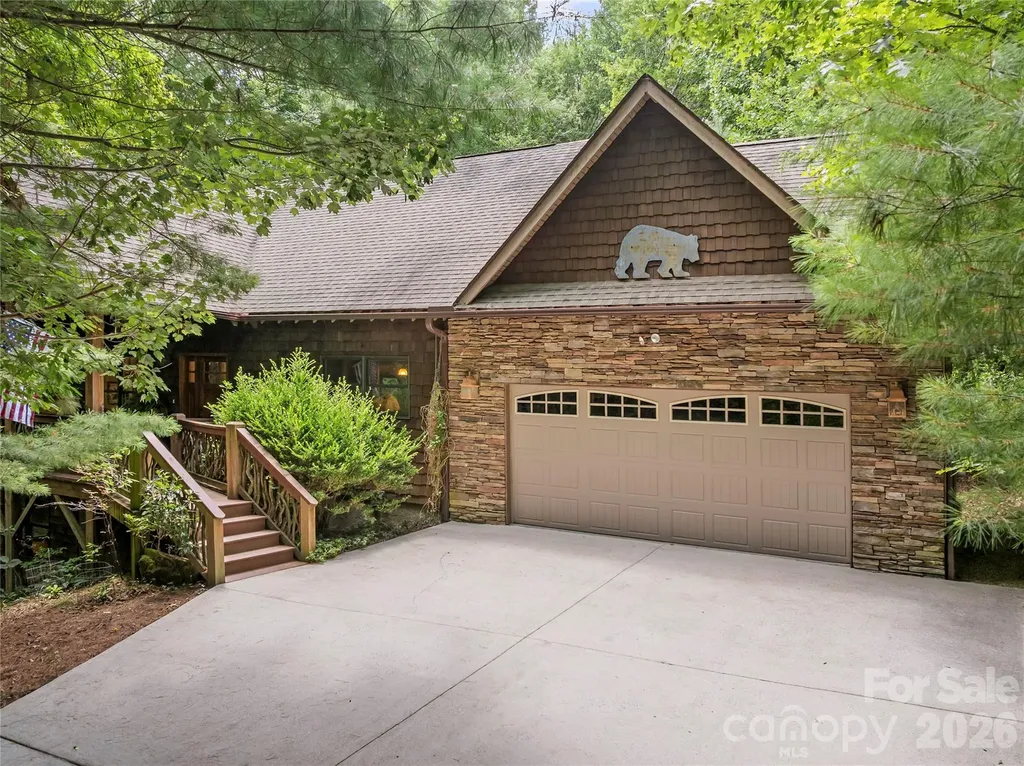 129 Nodatsi Court Brevard NC 28712