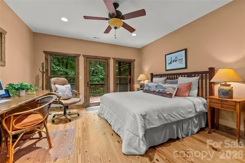129 Nodatsi Court Brevard NC 28712