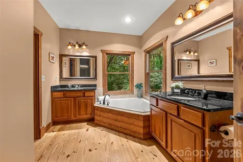 129 Nodatsi Court Brevard NC 28712