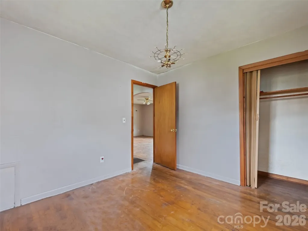 57 Spruce Street Waynesville NC 28786