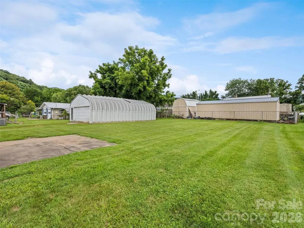 57 Spruce Street Waynesville NC 28786