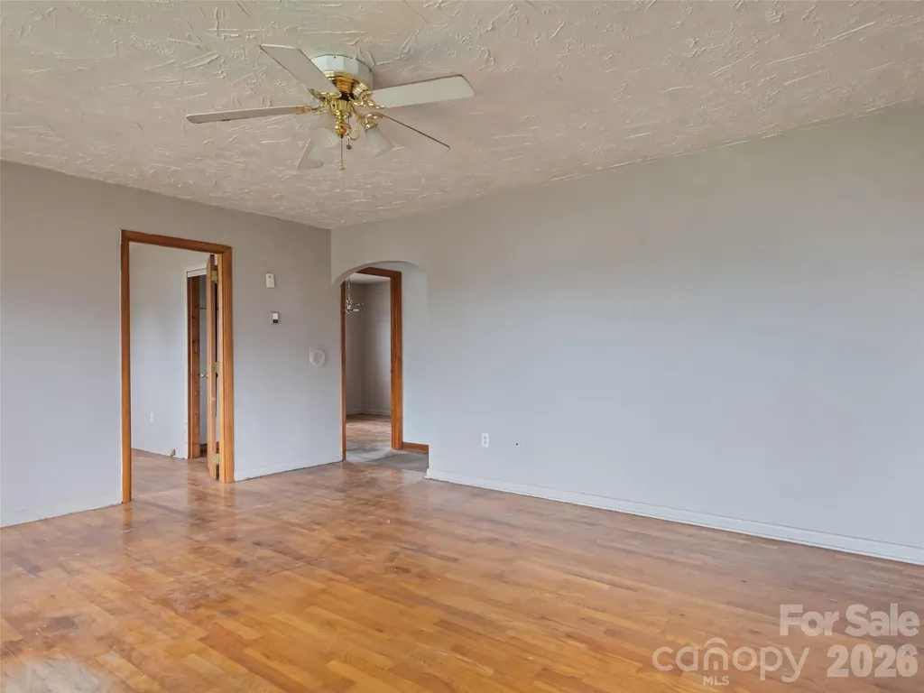 57 Spruce Street Waynesville NC 28786