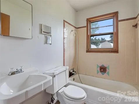 57 Spruce Street Waynesville NC 28786