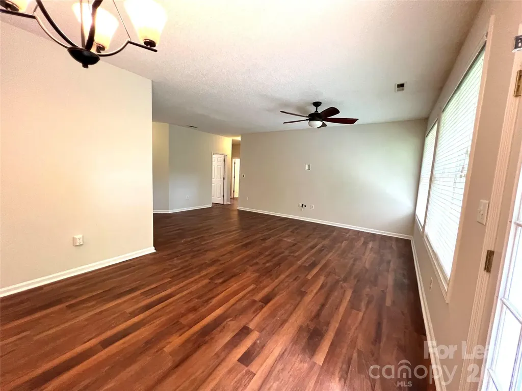 216 Howe Street Belmont NC 28012