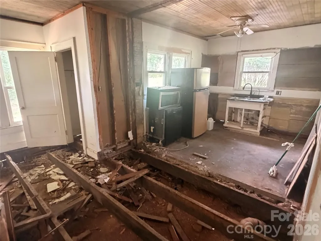 405 Park Avenue Drexel NC 28655